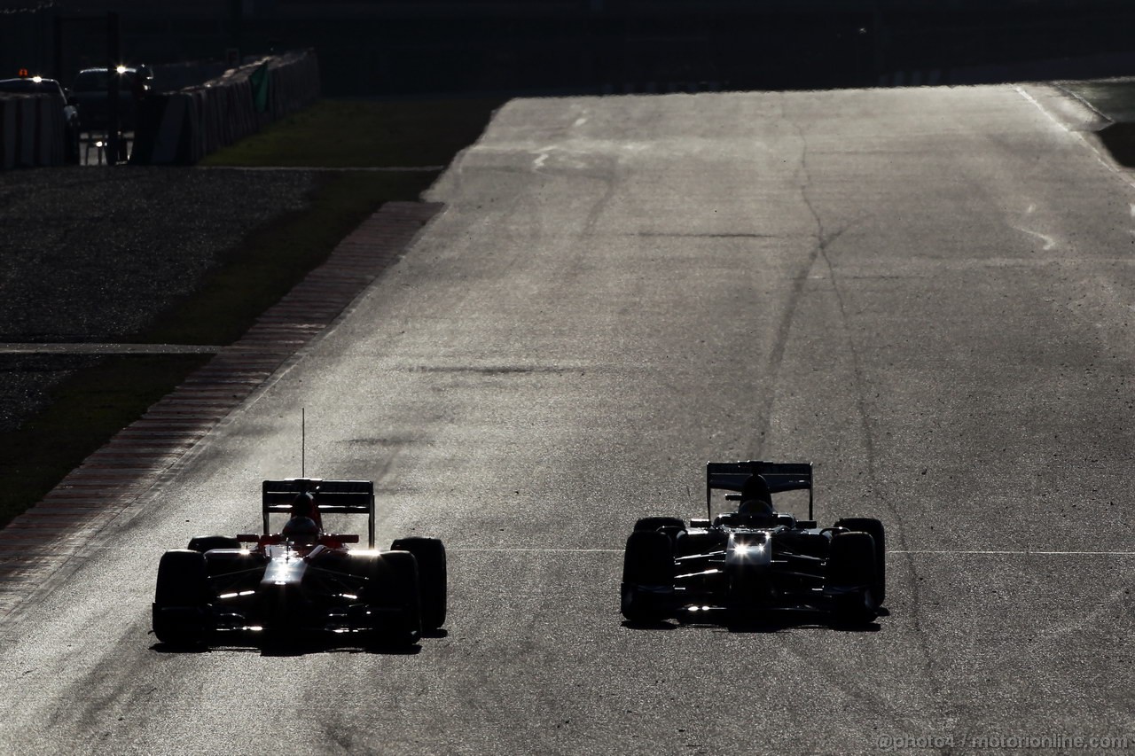 BARCELONA TEST MARZO 2013, (L to R): Jules Bianchi (FRA) Marussia F1 Team MR02 e Esteban Gutierrez (MEX) Sauber C32.
02.03.2013. 