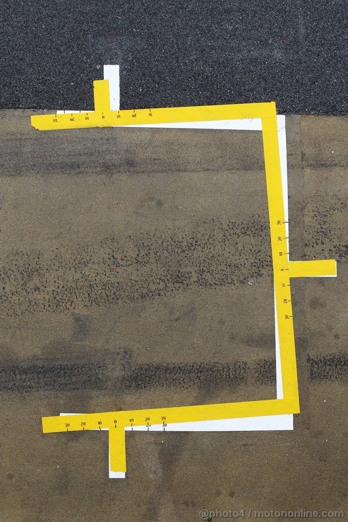 BARCELONA TEST MARZO 2013, Pit box markings.
01.03.2013. 