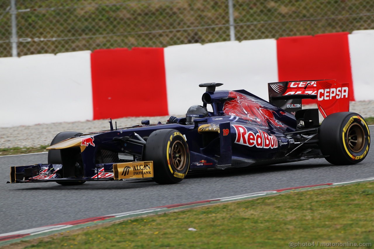 BARCELONA TEST MARZO 2013, Daniel Ricciardo (AUS) Scuderia Toro Rosso STR8.
01.03.2013. 