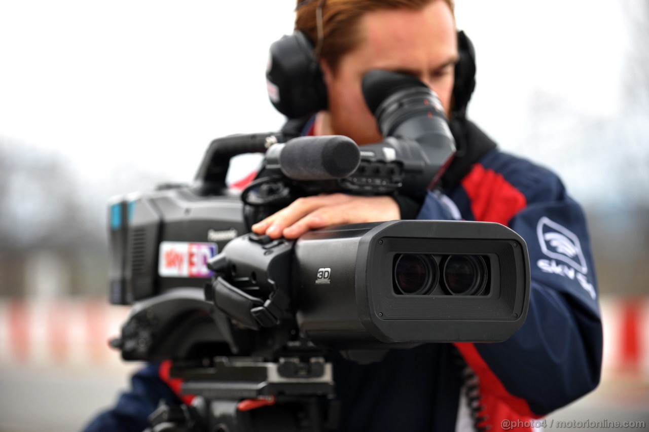 BARCELONA TEST MARZO 2013, Sky F1 3D cameraman.
01.03.2013. 