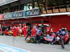 BARCELONA TEST MARZO 2013, Daniel Ricciardo (AUS) Scuderia Toro Rosso STR8 e Fernando Alonso (ESP) Ferrari F138 in the pits.
01.03.2013. 