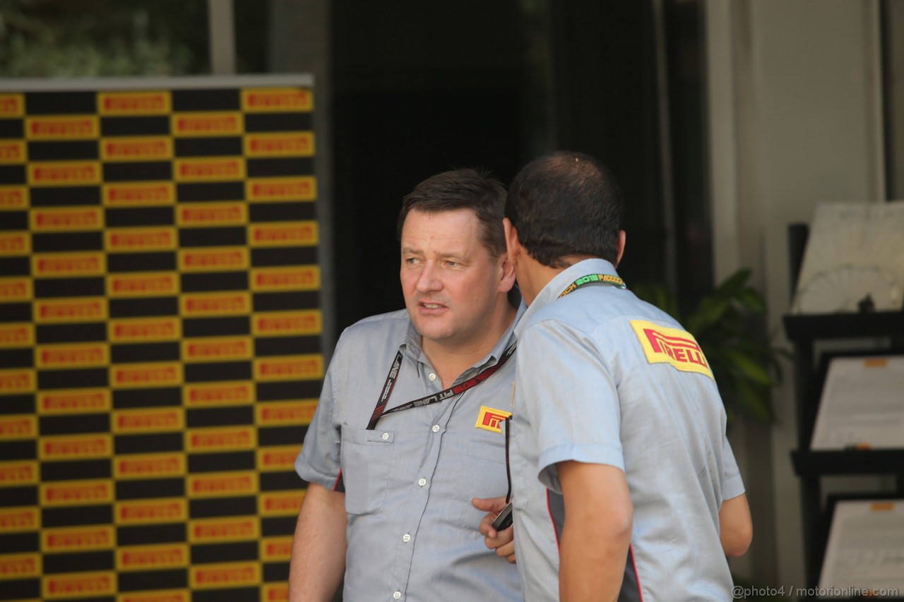 GP ABU DHABI, 03.11.2013- Paul Hembery (GBR) Pirelli Motorspor Director