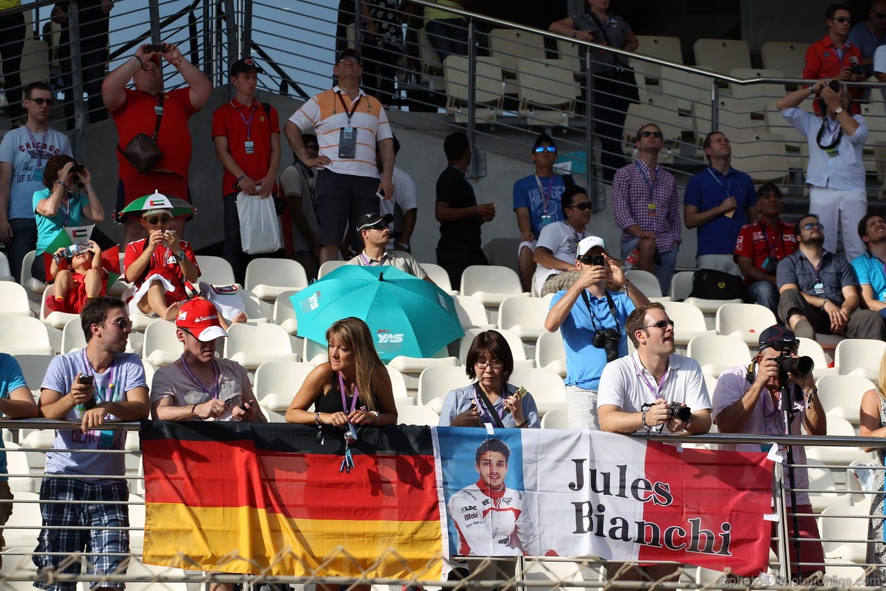 GP ABU DHABI, 03.11.2013- Fans