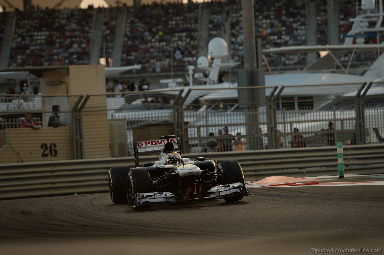 GP ABU DHABI, 03.11.2013- Gara: Pastor Maldonado (VEN) Williams F1 Team FW35 