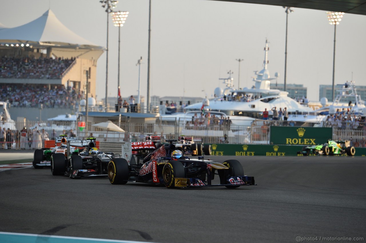 GP ABU DHABI, 03.11.2013- Gara: Jean-Eric Vergne (FRA) Scuderia Toro Rosso STR8 