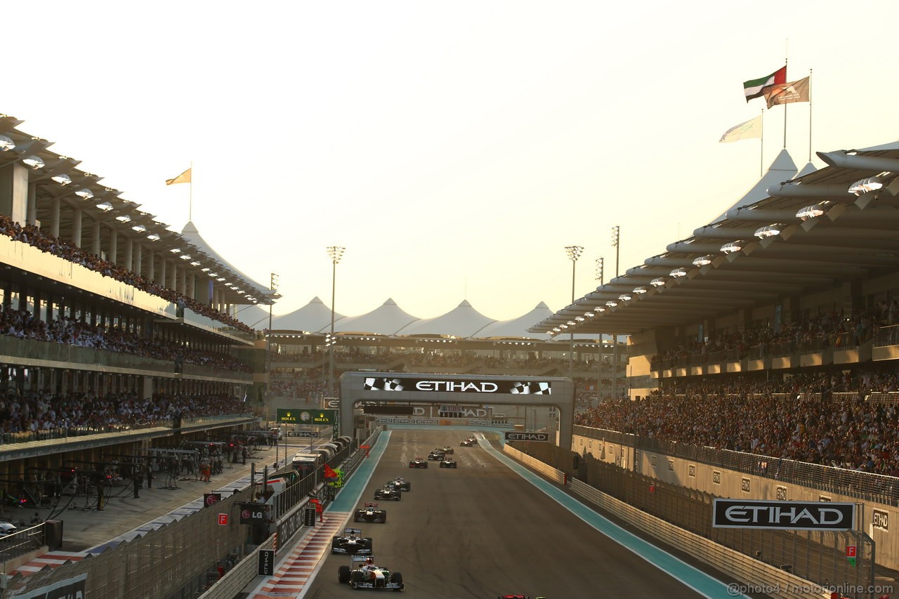 GP ABU DHABI, 03.11.2013- Gara: Paul di Resta (GBR) Sahara Force India F1 Team VJM06 