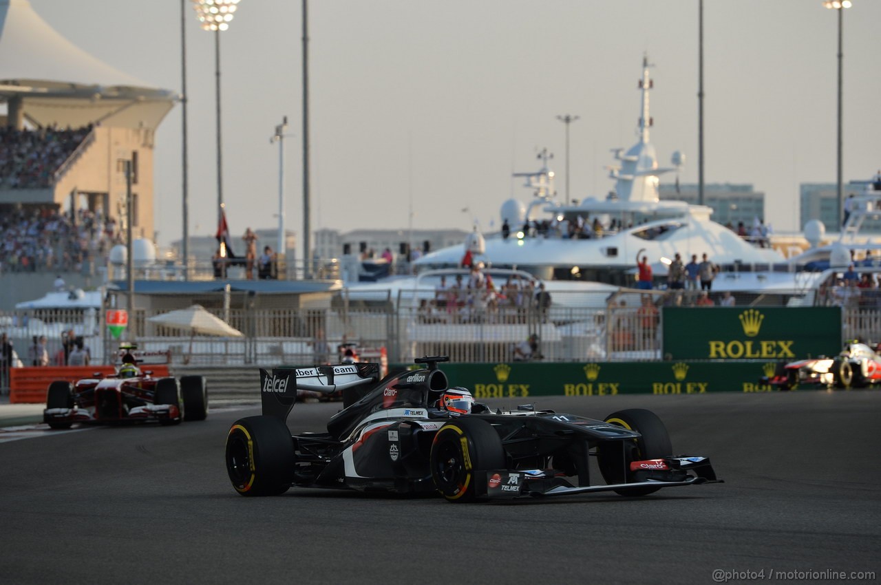 GP ABU DHABI, 03.11.2013- Gara: Nico Hulkenberg (GER) Sauber F1 Team C32 