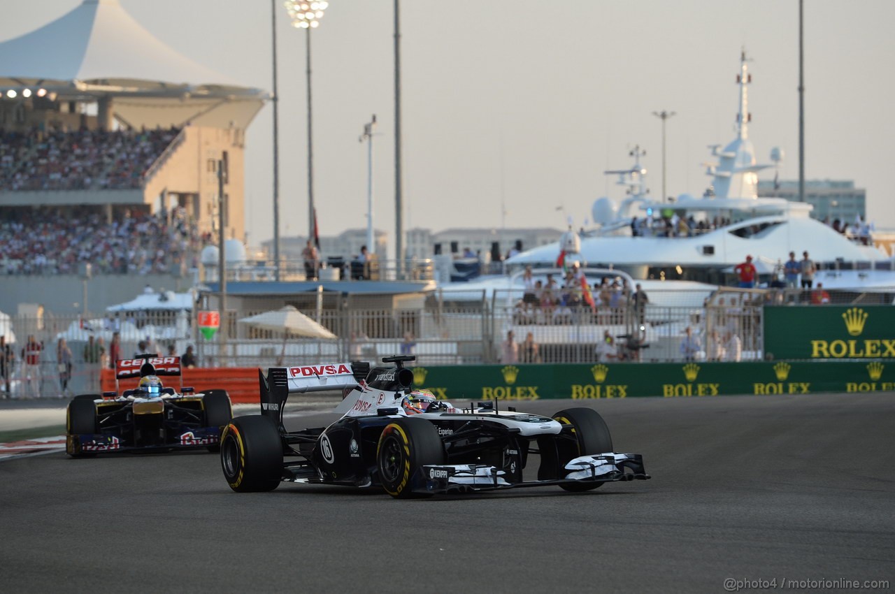 GP ABU DHABI, 03.11.2013- Gara: Pastor Maldonado (VEN) Williams F1 Team FW35 