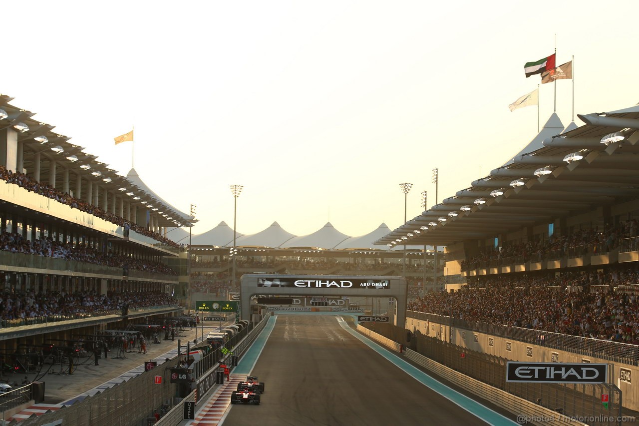 GP ABU DHABI, 03.11.2013- Gara: Jules Bianchi (FRA) Marussia F1 Team MR02 