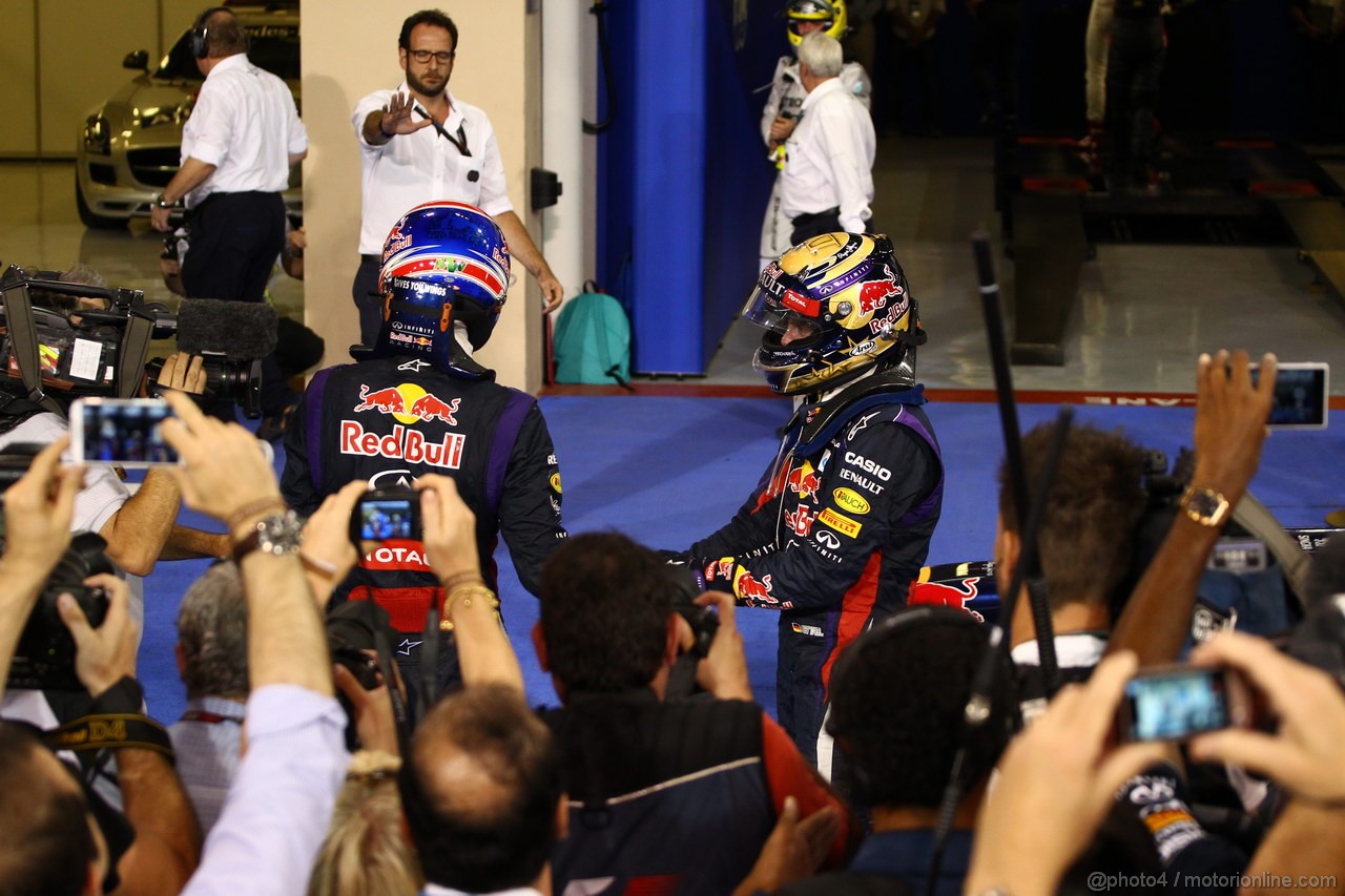GP ABU DHABI, 03.11.2013- Parc Ferme Festeggiamenti: Sebastian Vettel (GER) Red Bull Racing RB9 e Mark Webber (AUS) Red Bull Racing RB9