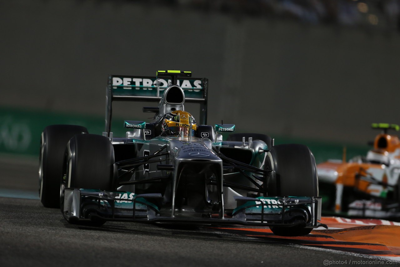 GP ABU DHABI, 03.11.2013- Gara, Lewis Hamilton (GBR) Mercedes AMG F1 W04