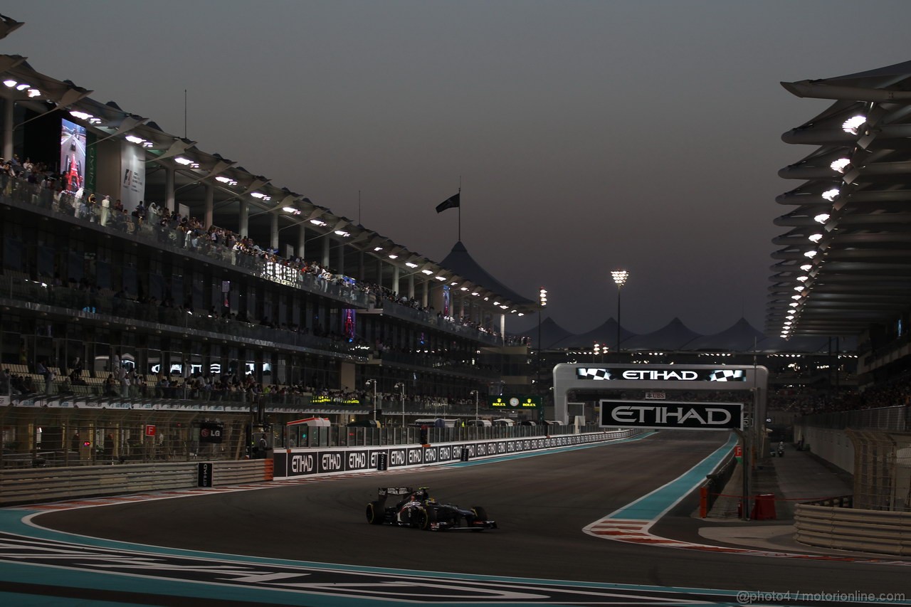 GP ABU DHABI, 03.11.2013- Gara, Esteban Gutierrez (MEX), Sauber F1 Team C32
