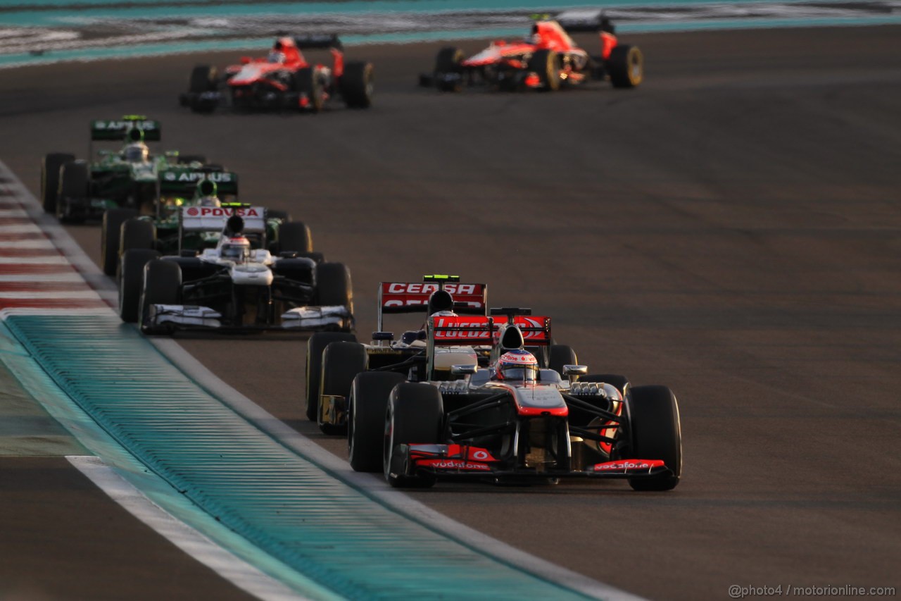 GP ABU DHABI, 03.11.2013- Gara, Jenson Button (GBR) McLaren Mercedes MP4-28