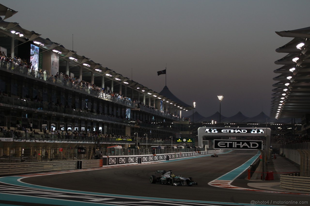 GP ABU DHABI, 03.11.2013- Gara, Nico Rosberg (GER) Mercedes AMG F1 W04