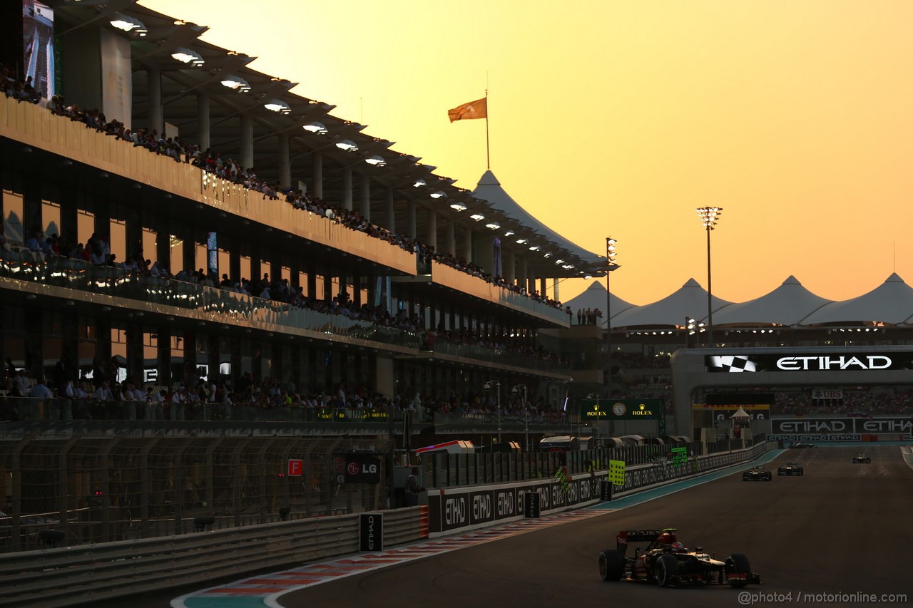 GP ABU DHABI, 03.11.2013- Gara, Romain Grosjean (FRA) Lotus F1 Team E213