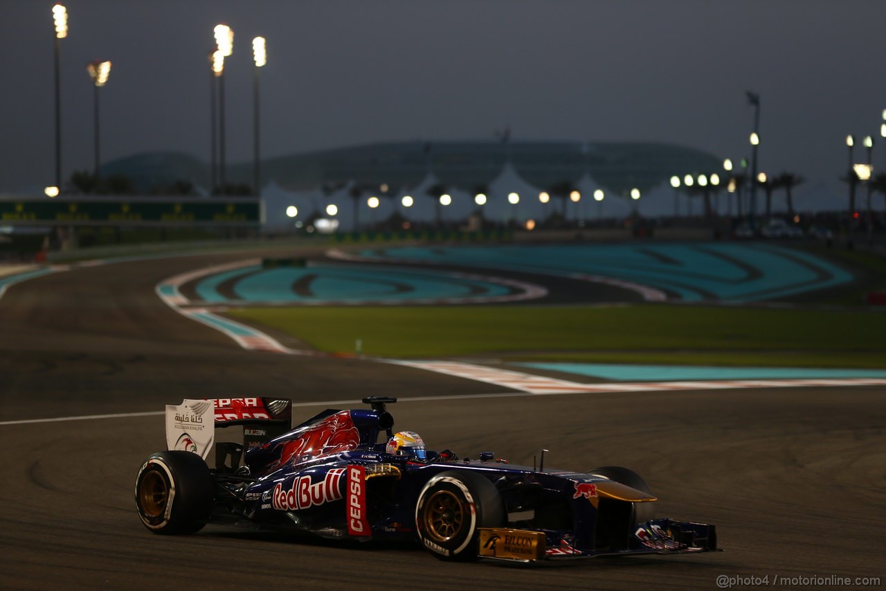 GP ABU DHABI, 03.11.2013- Gara, Jean-Eric Vergne (FRA) Scuderia Toro Rosso STR8