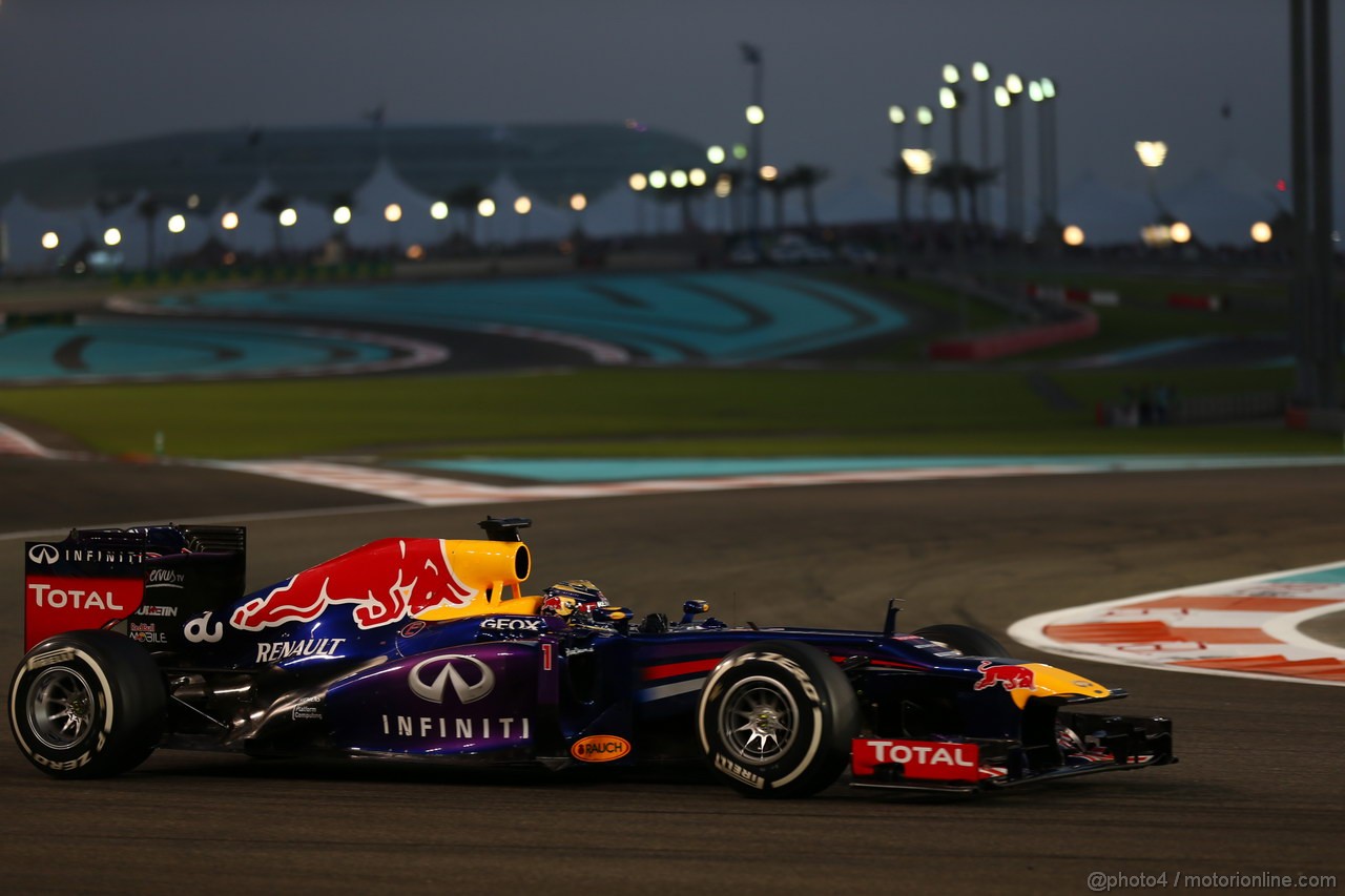 GP ABU DHABI, 03.11.2013- Gara, Sebastian Vettel (GER) Red Bull Racing RB9