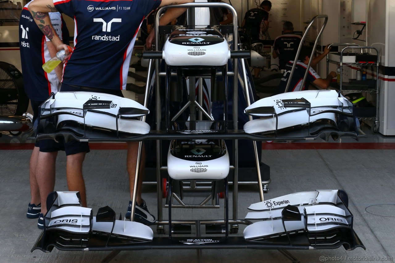 GP ABU DHABI, 31.10.2013- Williams F1 FW35 front wing details 