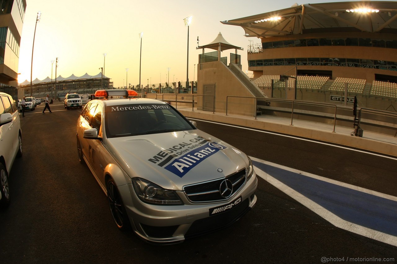 GP ABU DHABI, 31.10.2013- Mercedes