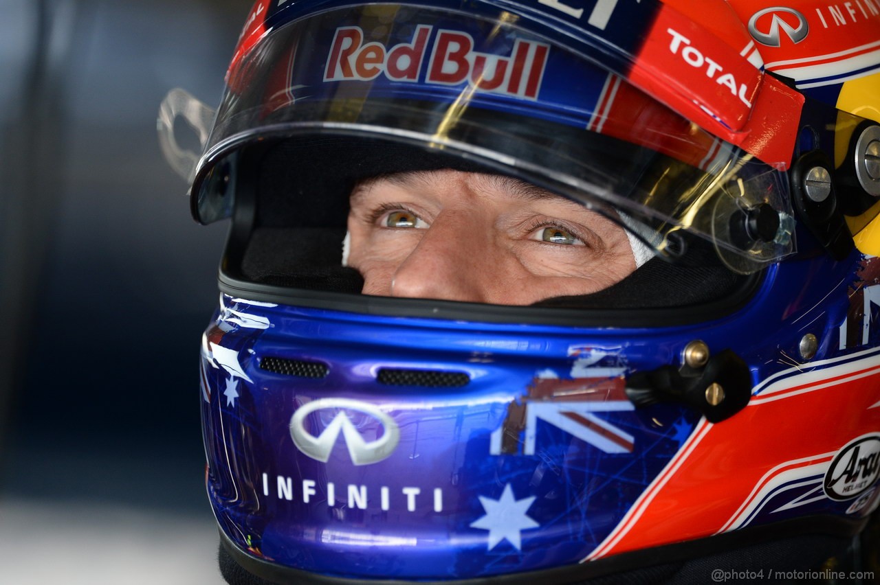 GP ABU DHABI, 02.11.2013- Prove Libere 3: Mark Webber (AUS) Red Bull Racing RB9 