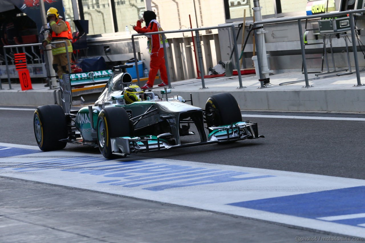 GP ABU DHABI, 02.11.2013- Prove Libere 3: Nico Rosberg (GER) Mercedes AMG F1 W04 