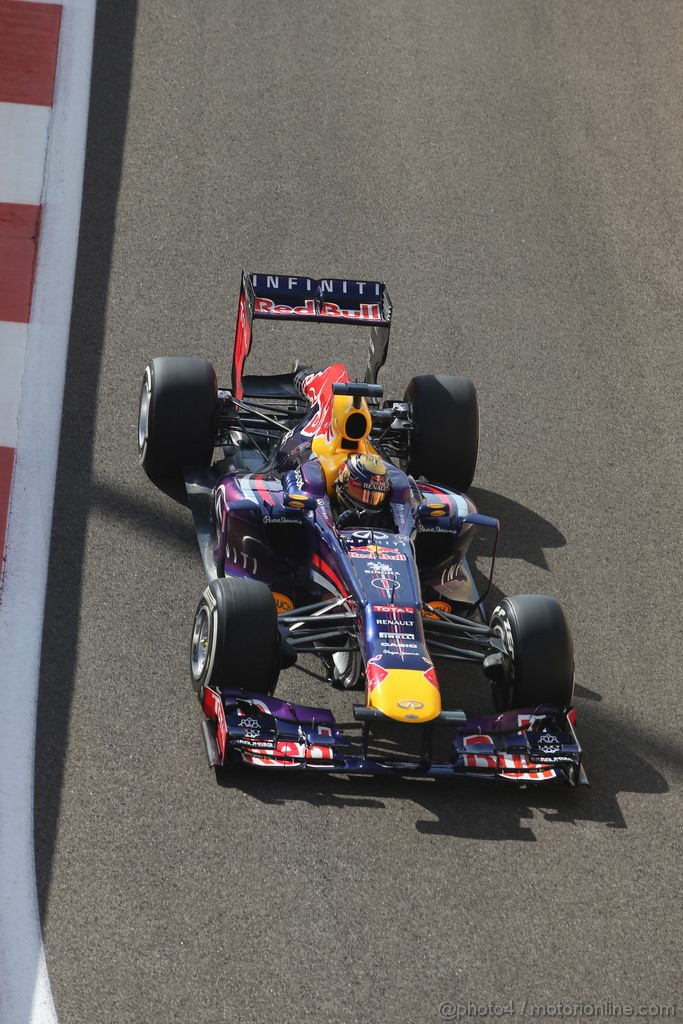 GP ABU DHABI, 02.11.2013- Prove Libere 3: Sebastian Vettel (GER) Red Bull Racing RB9 
