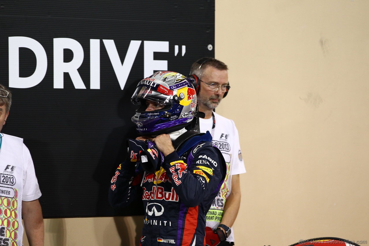GP ABU DHABI, 02.11.2013- Qualifiche: Sebastian Vettel (GER) Red Bull Racing RB9 (secondo)
