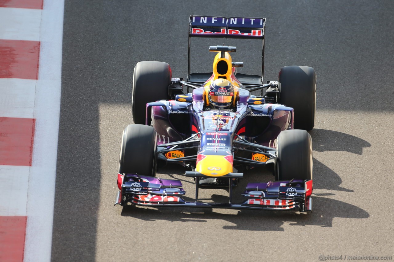 GP ABU DHABI, 02.11.2013- Prove Libere 3: Sebastian Vettel (GER) Red Bull Racing RB9 
