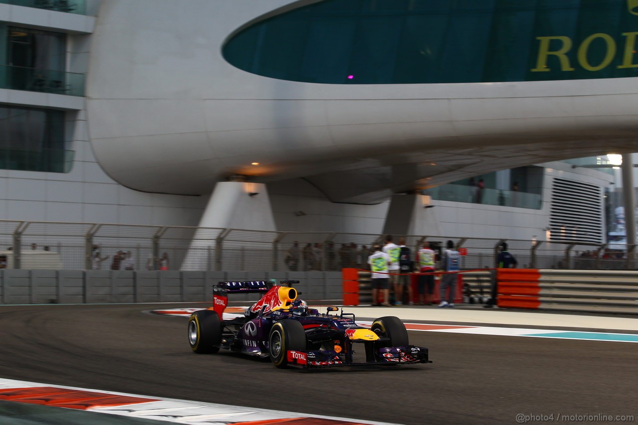 GP ABU DHABI, 02.11.2013- Qualifiche: Sebastian Vettel (GER) Red Bull Racing RB9 
