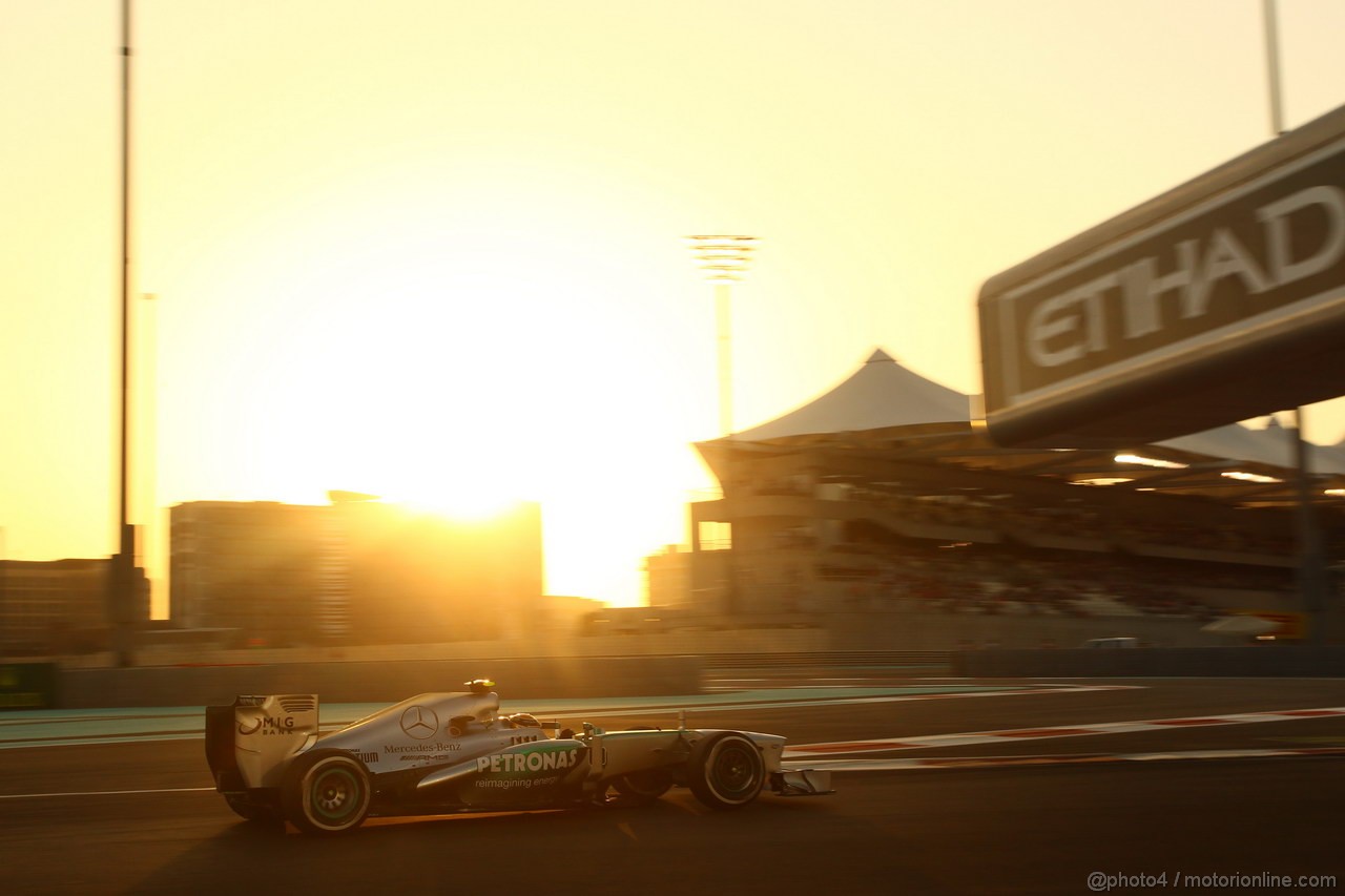 GP ABU DHABI, 02.11.2013- Qualifiche: Lewis Hamilton (GBR) Mercedes AMG F1 W04 
