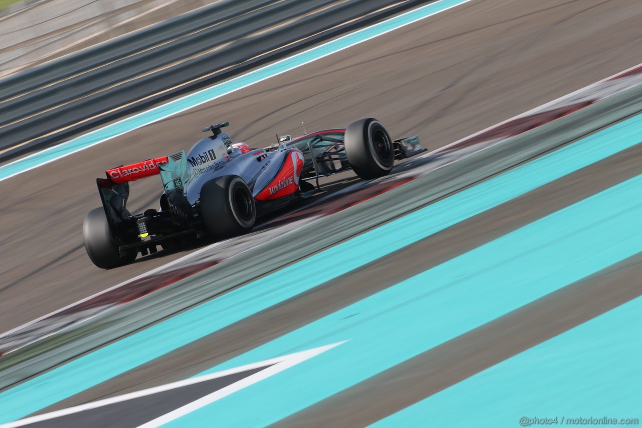 GP ABU DHABI, 02.11.2013- Prove Libere 3: Jenson Button (GBR) McLaren Mercedes MP4-28 
