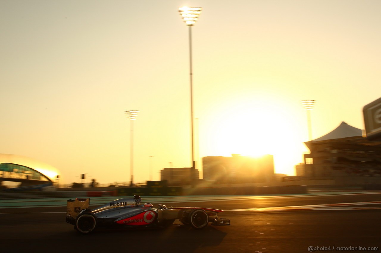 GP ABU DHABI, 02.11.2013- Qualifiche: Jenson Button (GBR) McLaren Mercedes MP4-28 
