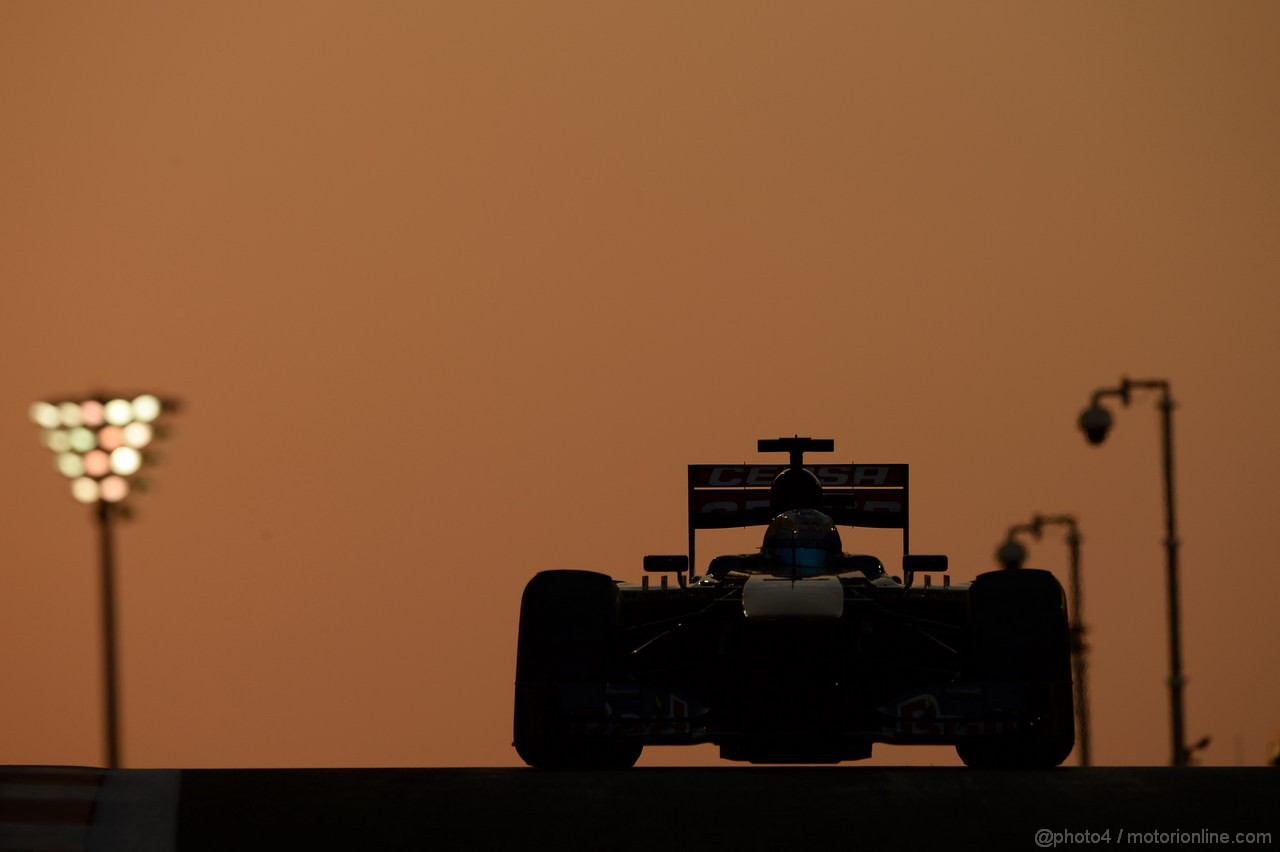 GP ABU DHABI, 02.11.2013- Qualifiche: Jean-Eric Vergne (FRA) Scuderia Toro Rosso STR8 
