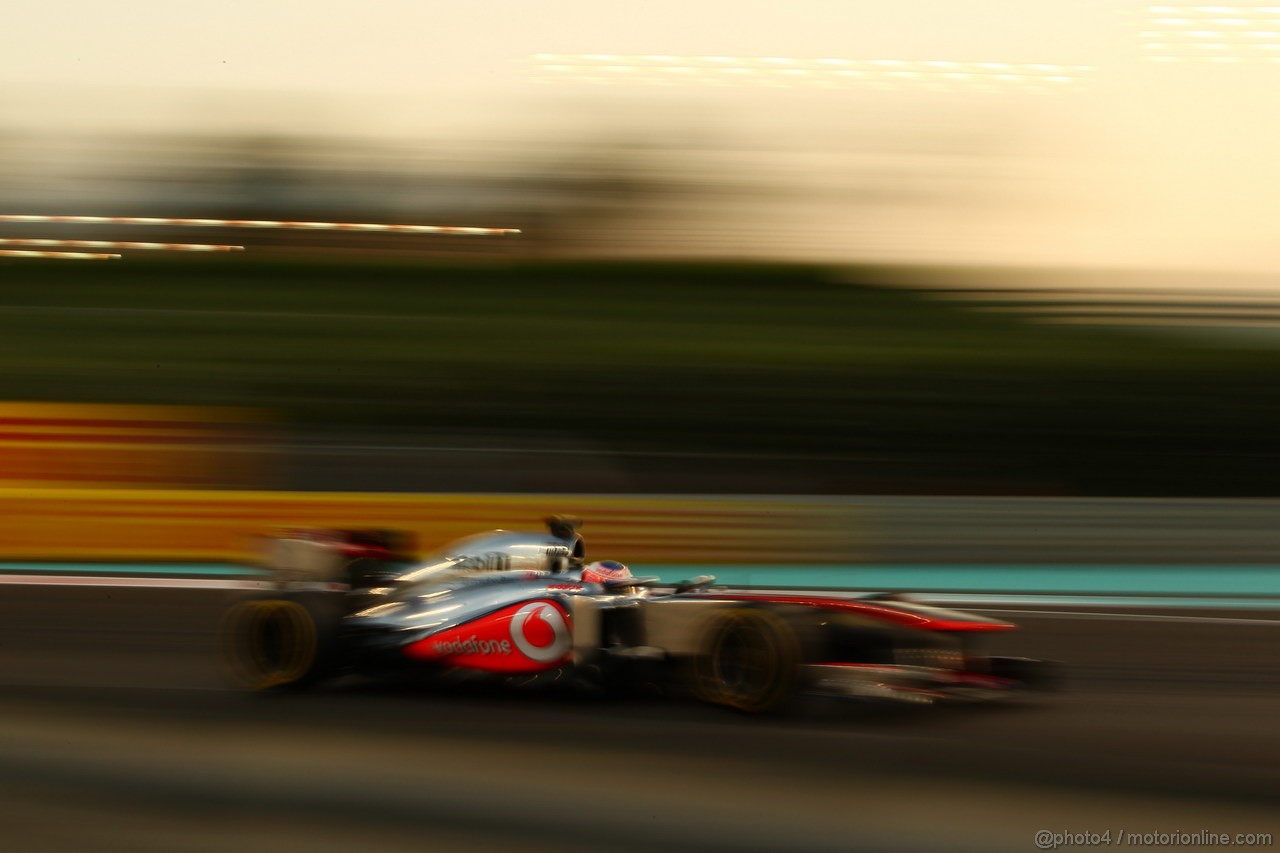 GP ABU DHABI, 02.11.2013- Qualifiche: Jenson Button (GBR) McLaren Mercedes MP4-28 
