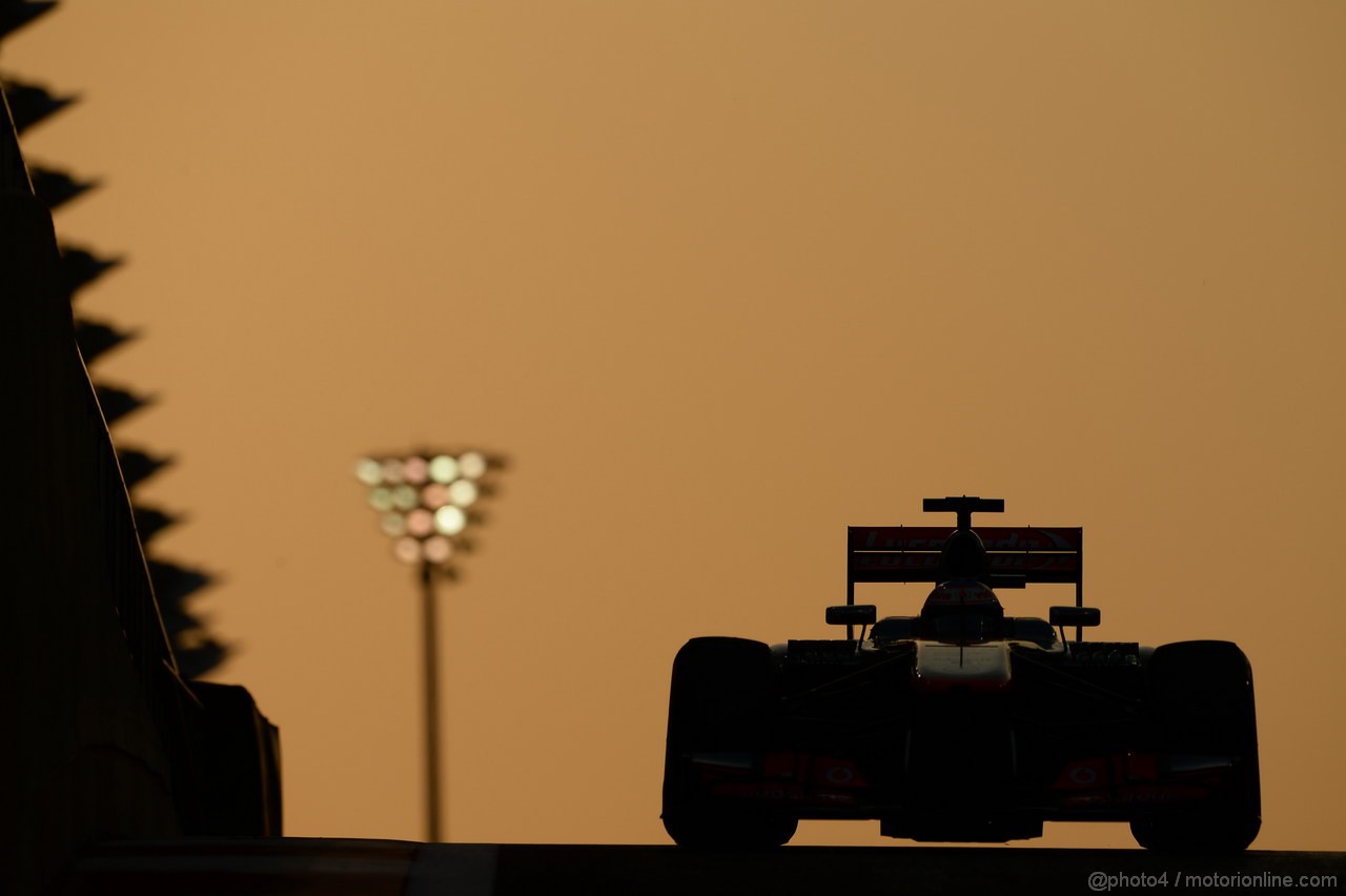 GP ABU DHABI, 02.11.2013- Qualifiche: Jenson Button (GBR) McLaren Mercedes MP4-28 
