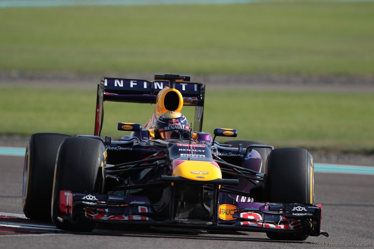 GP ABU DHABI, 02.11.2013- Qualifiche: Sebastian Vettel (GER) Red Bull Racing RB9 