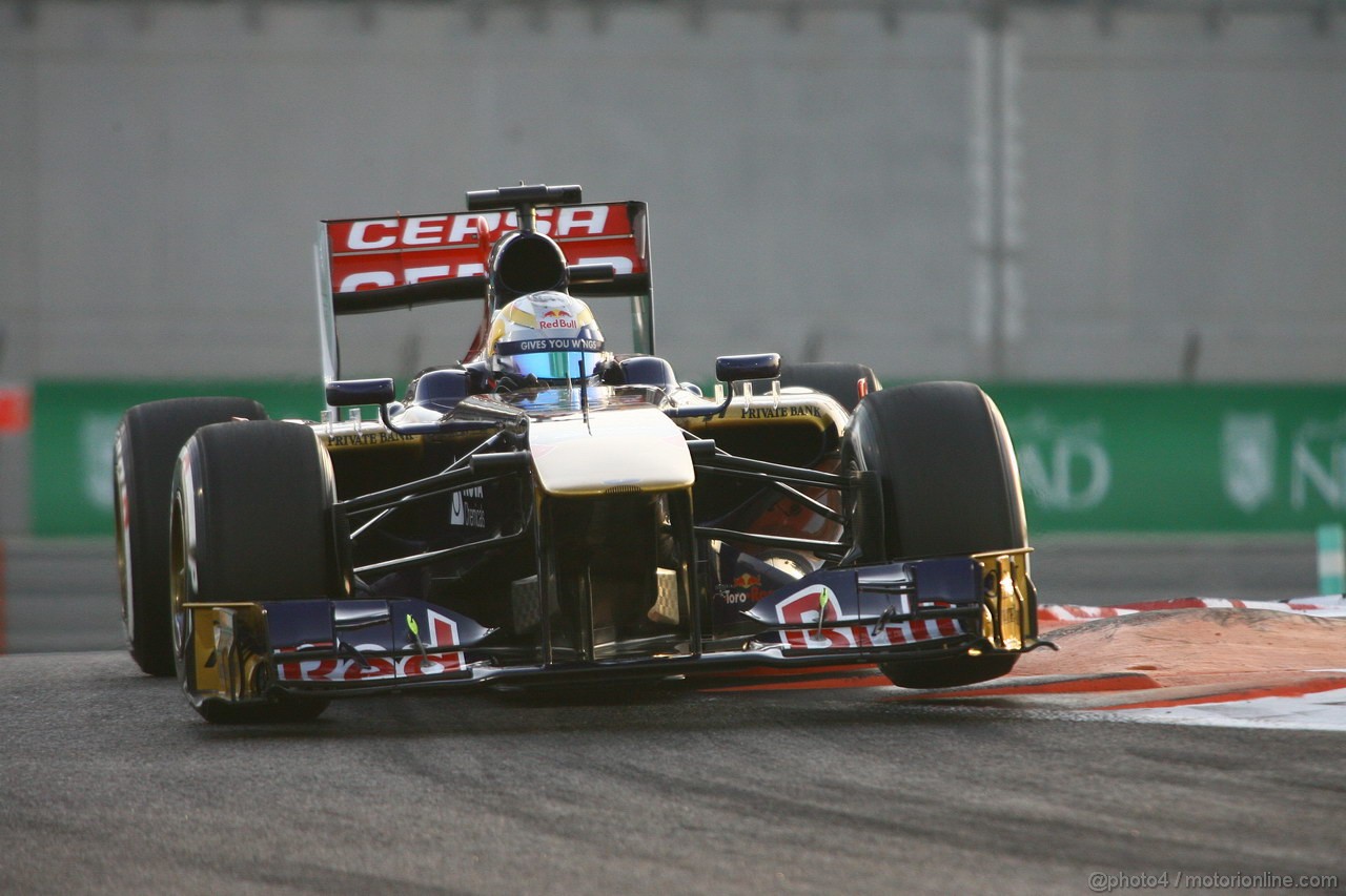 GP ABU DHABI, 02.11.2013- Qualifiche: Jean-Eric Vergne (FRA) Scuderia Toro Rosso STR8 