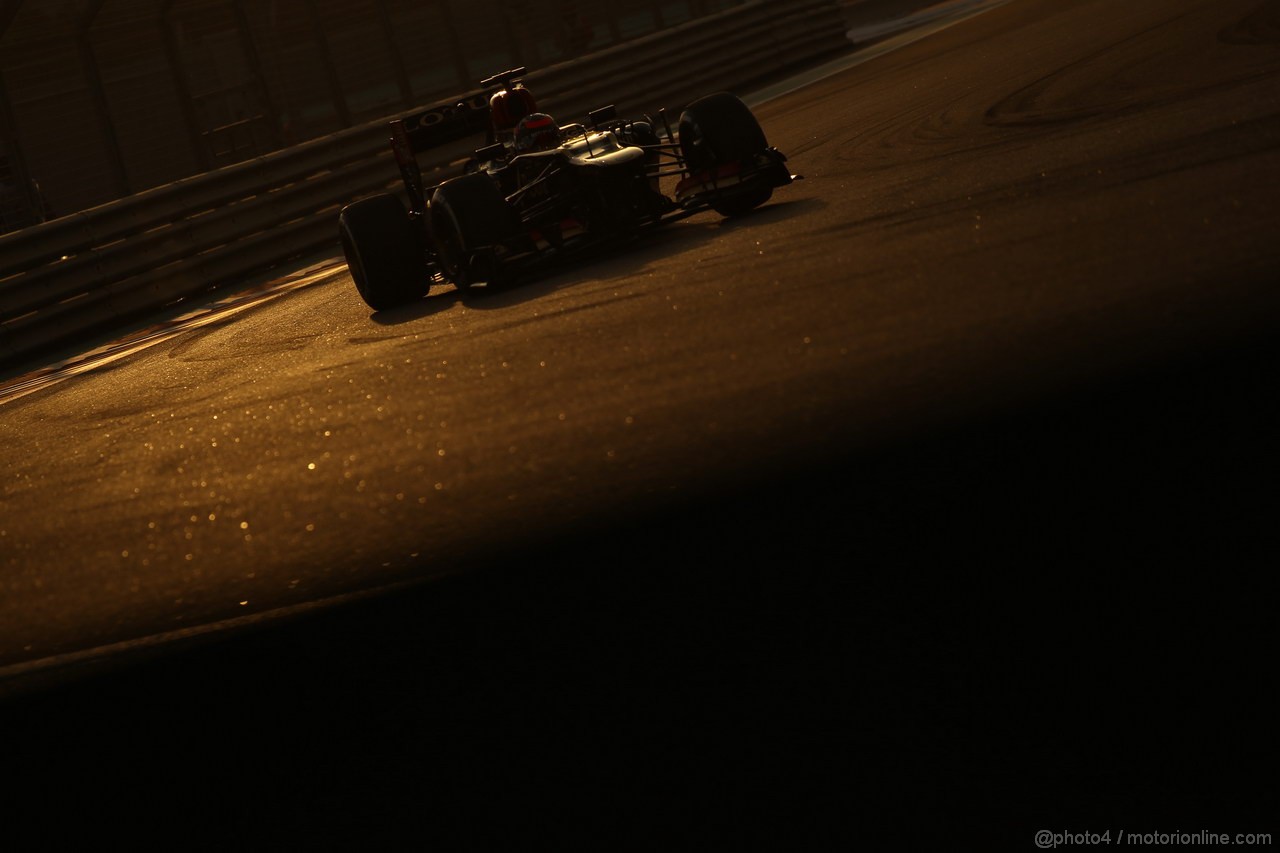GP ABU DHABI, 02.11.2013- Qualifiche: Kimi Raikkonen (FIN) Lotus F1 Team E21 