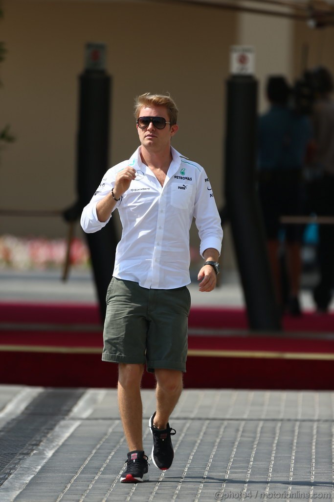 GP ABU DHABI, 01.11.2013- Nico Rosberg (GER) Mercedes AMG F1 W04 