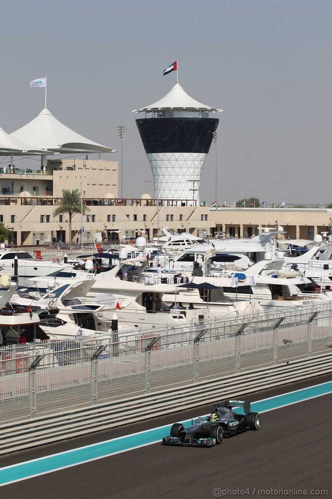 GP ABU DHABI, 01.11.2013- Prove Libere 1: Nico Rosberg (GER) Mercedes AMG F1 W04 