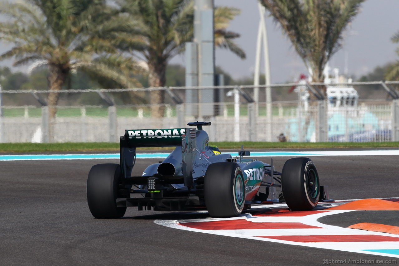 GP ABU DHABI, 01.11.2013- Prove Libere 1: Nico Rosberg (GER) Mercedes AMG F1 W04 