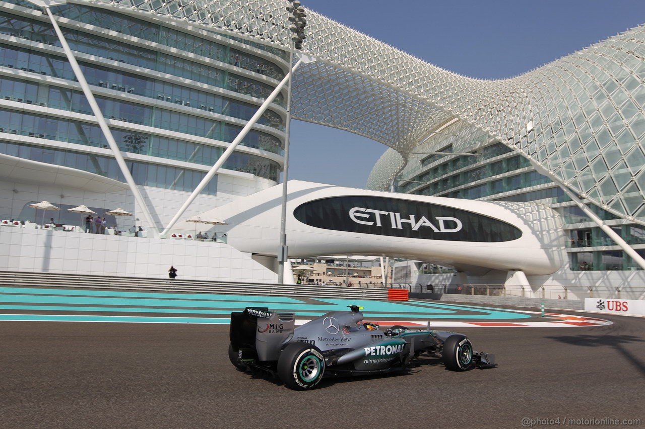 GP ABU DHABI, 01.11.2013- Prove Libere 1: Lewis Hamilton (GBR) Mercedes AMG F1 W04 