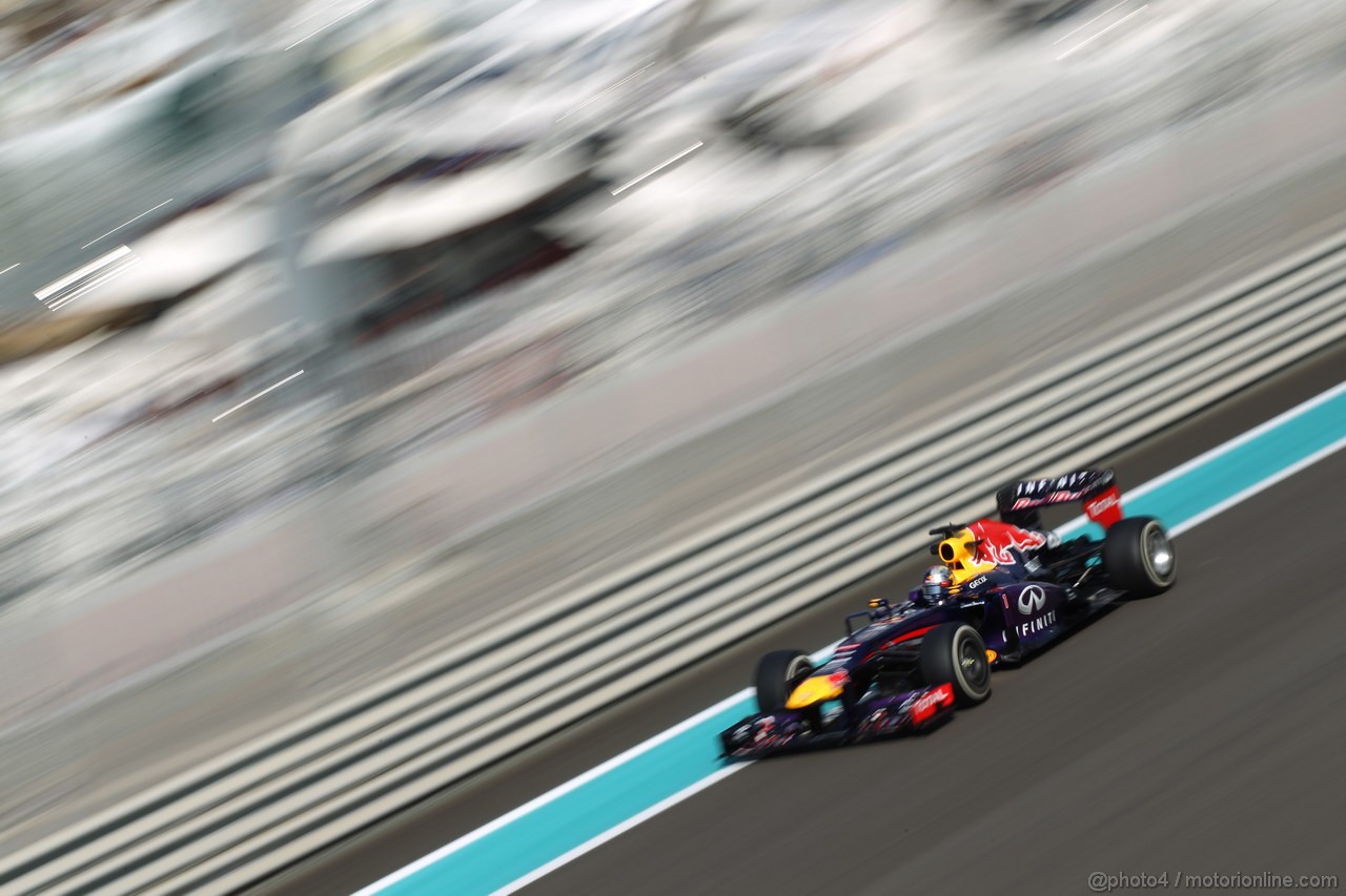GP ABU DHABI, 01.11.2013- Prove Libere 1: Sebastian Vettel (GER) Red Bull Racing RB9 