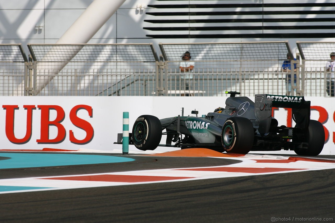 GP ABU DHABI, 01.11.2013- Prove Libere 1, Lewis Hamilton (GBR) Mercedes AMG F1 W04