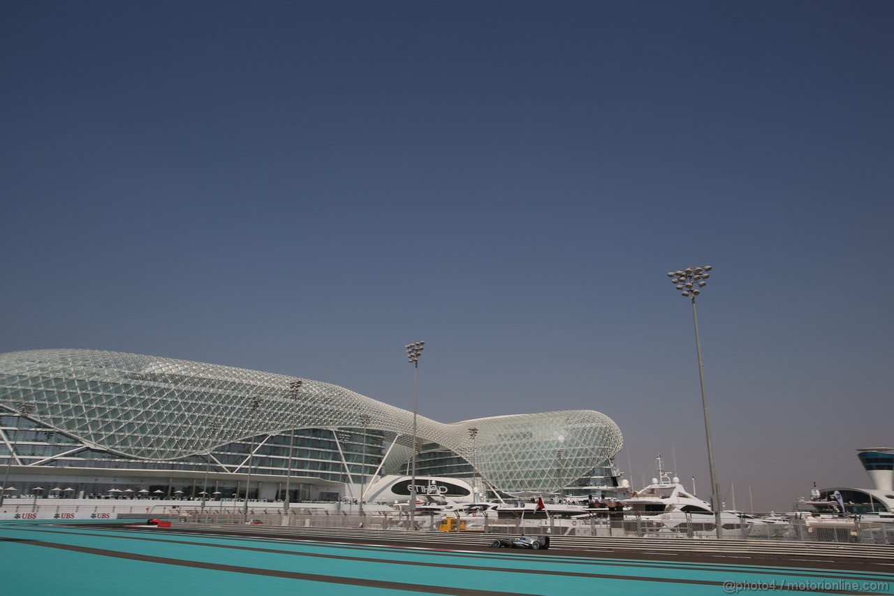 GP ABU DHABI, 01.11.2013- Prove Libere 1, Nico Rosberg (GER) Mercedes AMG F1 W04