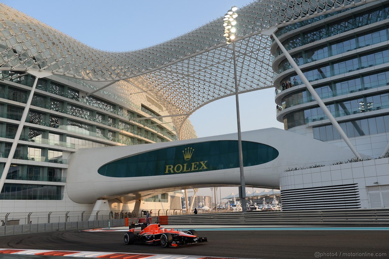 GP ABU DHABI, 01.11.2013- Prove Libere 2: Jules Bianchi (FRA) Marussia F1 Team MR02 