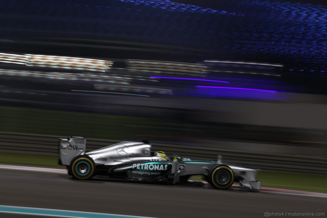 GP ABU DHABI, 01.11.2013- Prove Libere 2: Nico Rosberg (GER) Mercedes AMG F1 W04 