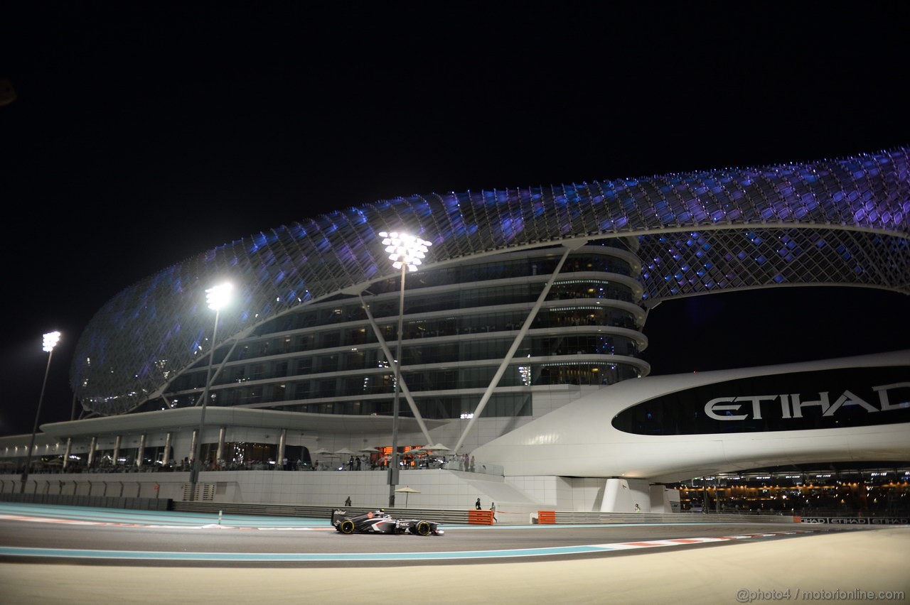 GP ABU DHABI, 01.11.2013- Prove Libere 2: Esteban Gutierrez (MEX), Sauber F1 Team C32 