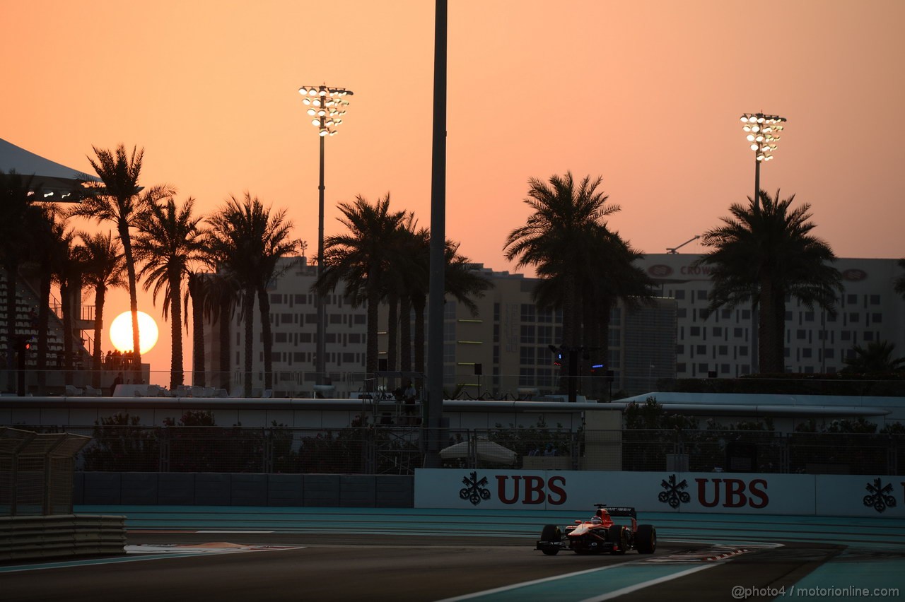 GP ABU DHABI, 01.11.2013- Prove Libere 2: Jules Bianchi (FRA) Marussia F1 Team MR02 