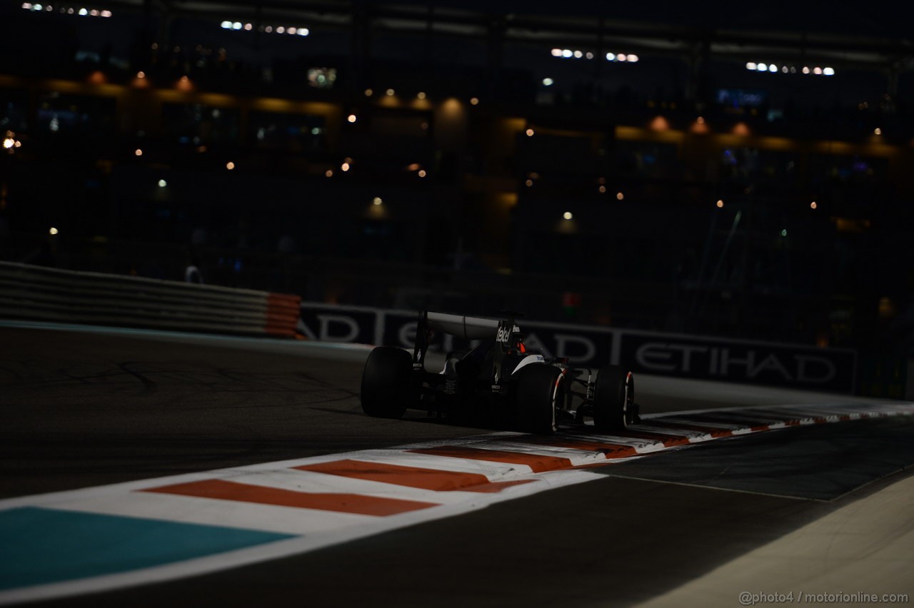 GP ABU DHABI, 01.11.2013- Prove Libere 2: Nico Hulkenberg (GER) Sauber F1 Team C32 